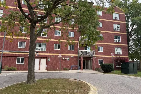 626 First Street 305