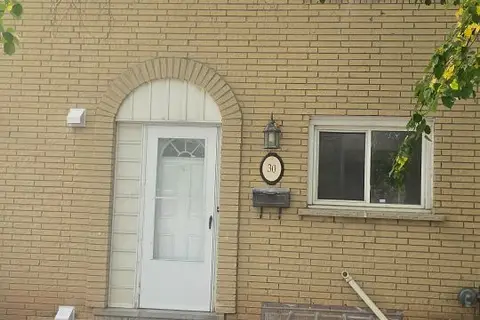 30 Jerome Crescent