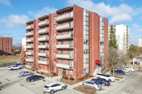 75 HUXLEY Street 605