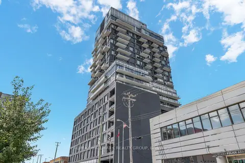 203 CATHERINE Street 902