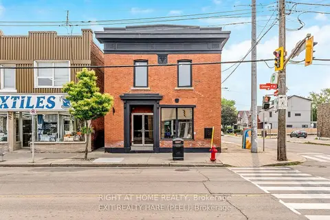 262 Ottawa Street N Main