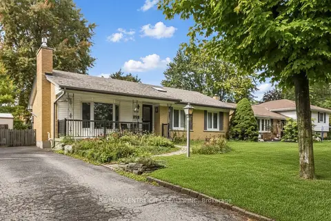 859 Dalkeith Crescent