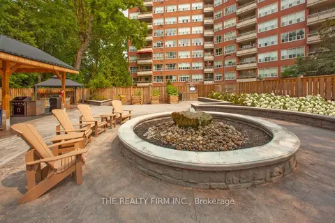 55 BEECHWOOD Place 110