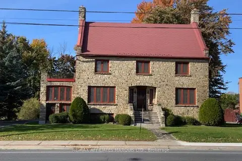 425 SECOND ST. E Street E