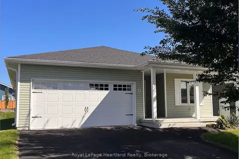 12 Sweetwater Drive S