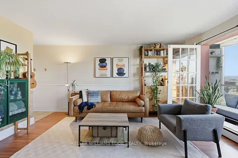 101 Queen Street S 704