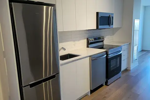 33 Erie Avenue 706