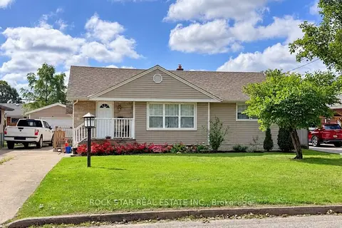 12 Roseland Avenue
