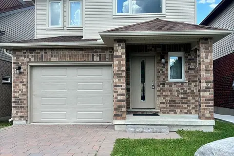 1844 Foxridge Crescent