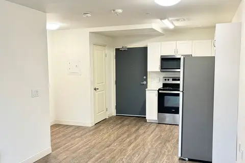 135 Station Street 520