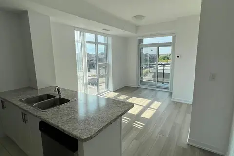 460 Dundas Street E 227