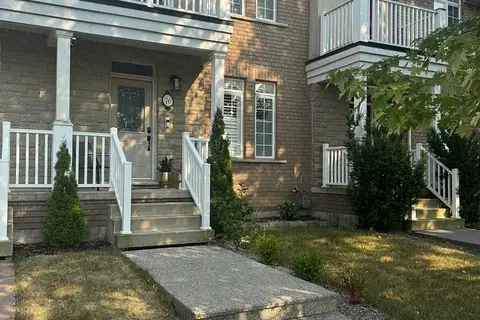 76 Easthampton Road