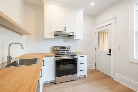 48 Burris Street 1