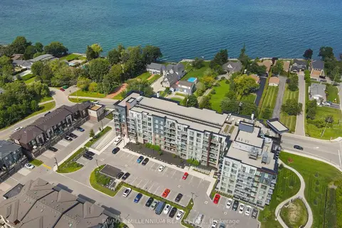 600 North Service Road 403