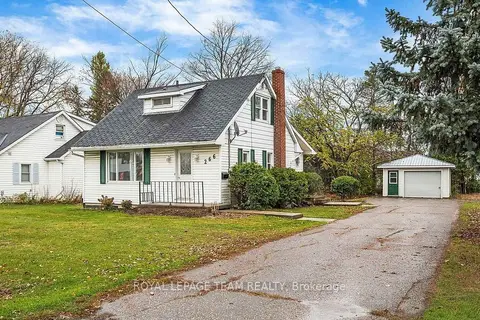 266 Daniel Street S