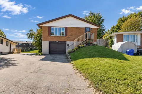 135 Cedarhill Crescent