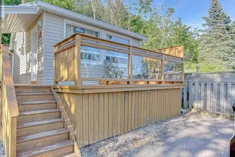 439 Edith Cavell Boulevard