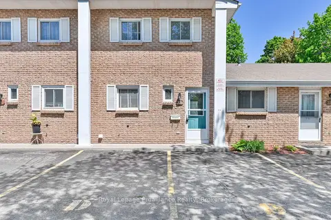 37 Young Street D