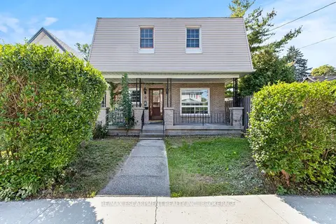 15 MCCORMICK Street Upper