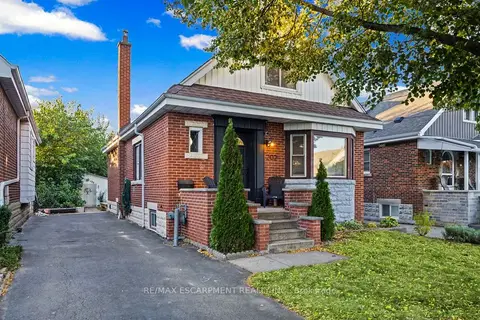 202 Huxley Avenue S