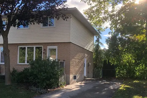 1079 Huron Terrace