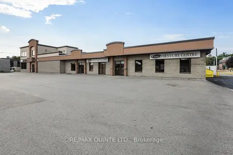 66 Dundas Street E