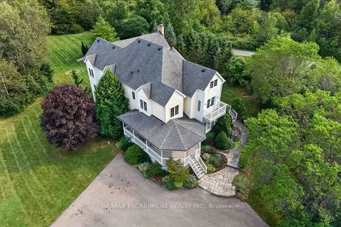 110 Concession 11 Road E