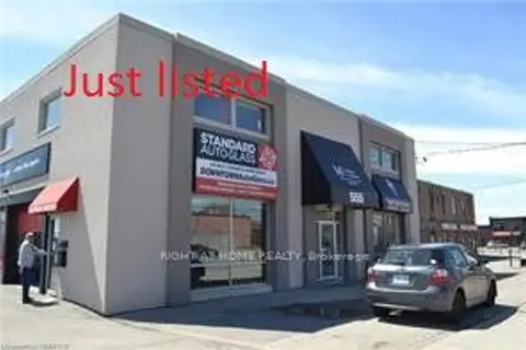 555 YORK Street 203