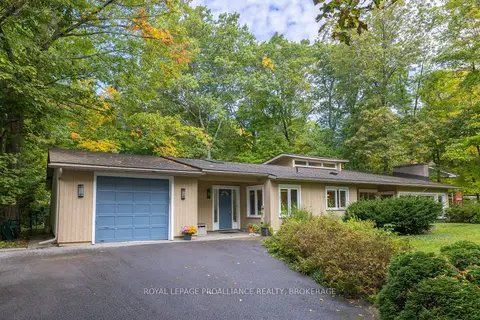27 Riverside Drive