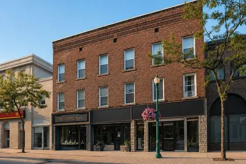 94 King Street W