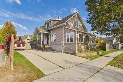 842 Olde Victoria Street