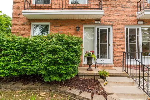 1385 Commissioners Road W 16