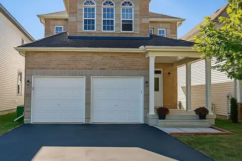 131 LAMPLIGHTERS Drive