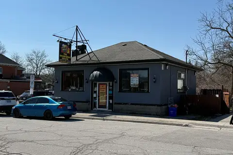 9 Main Street N