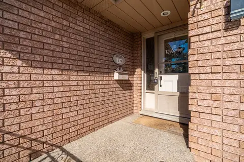 19 Windsor Drive