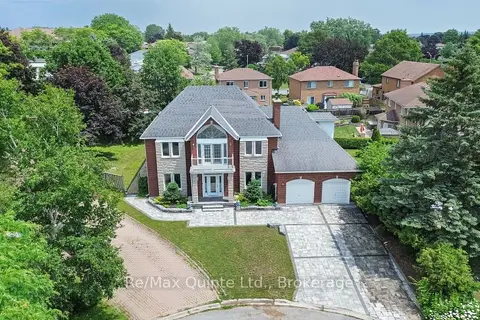 17 Applewood Court