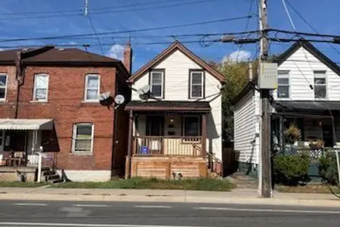 1087 Cannon Street E