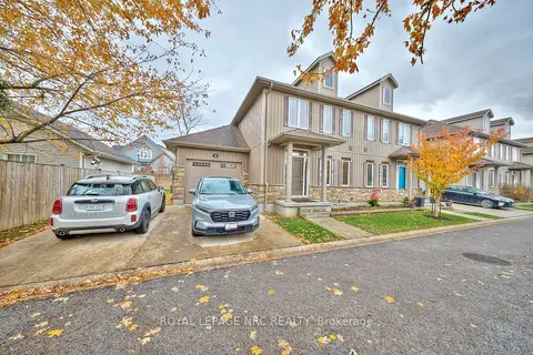 608 SIMCOE Street 5