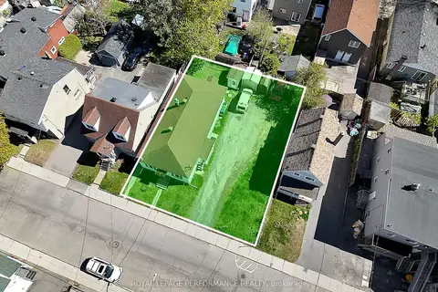 228 Carillon Street