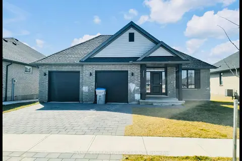 2047 Lockwood Crescent