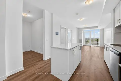 461 Green Road 822