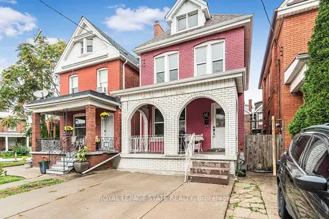 46 Holton Avenue N