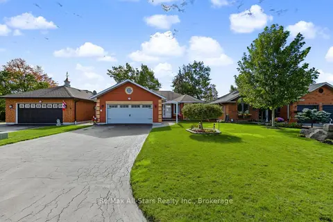 9 Hillview Drive