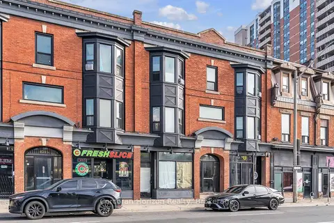 475 KING Street E