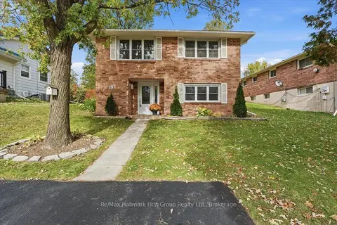 192 St. Lawrence Street W
