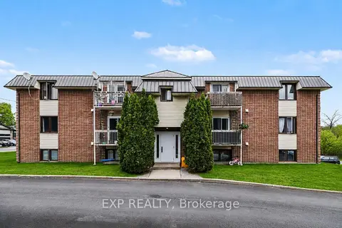 875 LAURIER Street 10