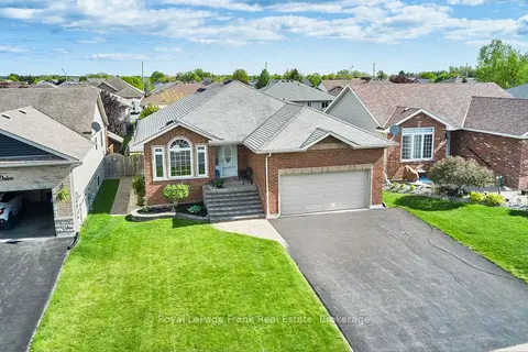 11 Fox Den Drive