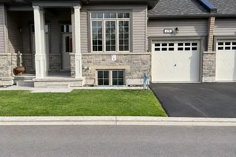 17 Lakewood Crescent 19