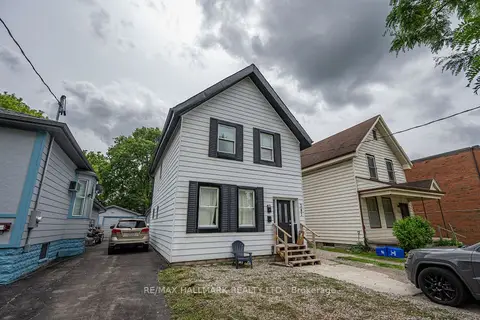 307 Grey Street (Main Floor)