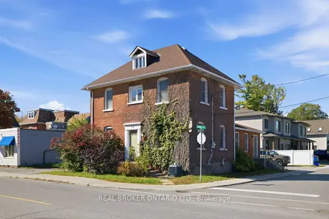 69 Lake Avenue W